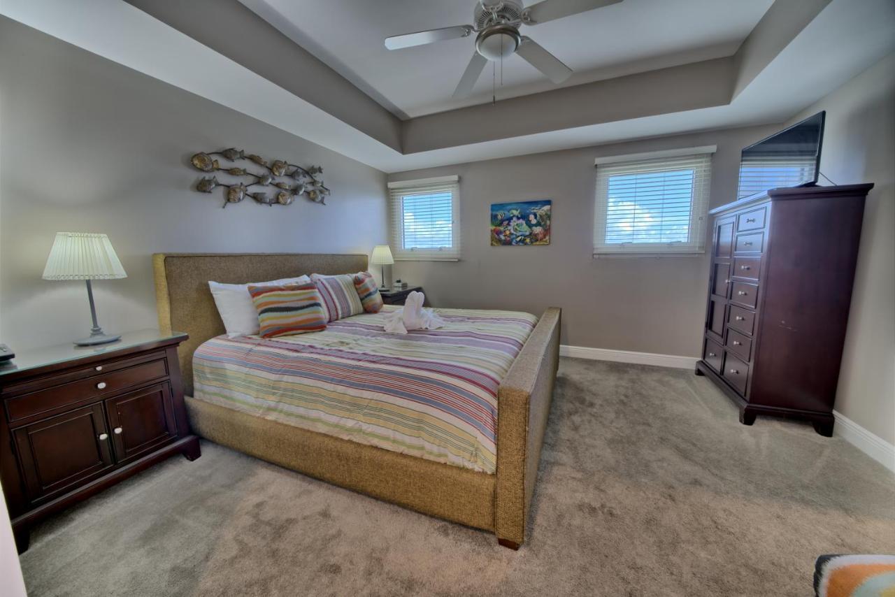 Sterling Breeze - Cozy Beachfront One Bedroom