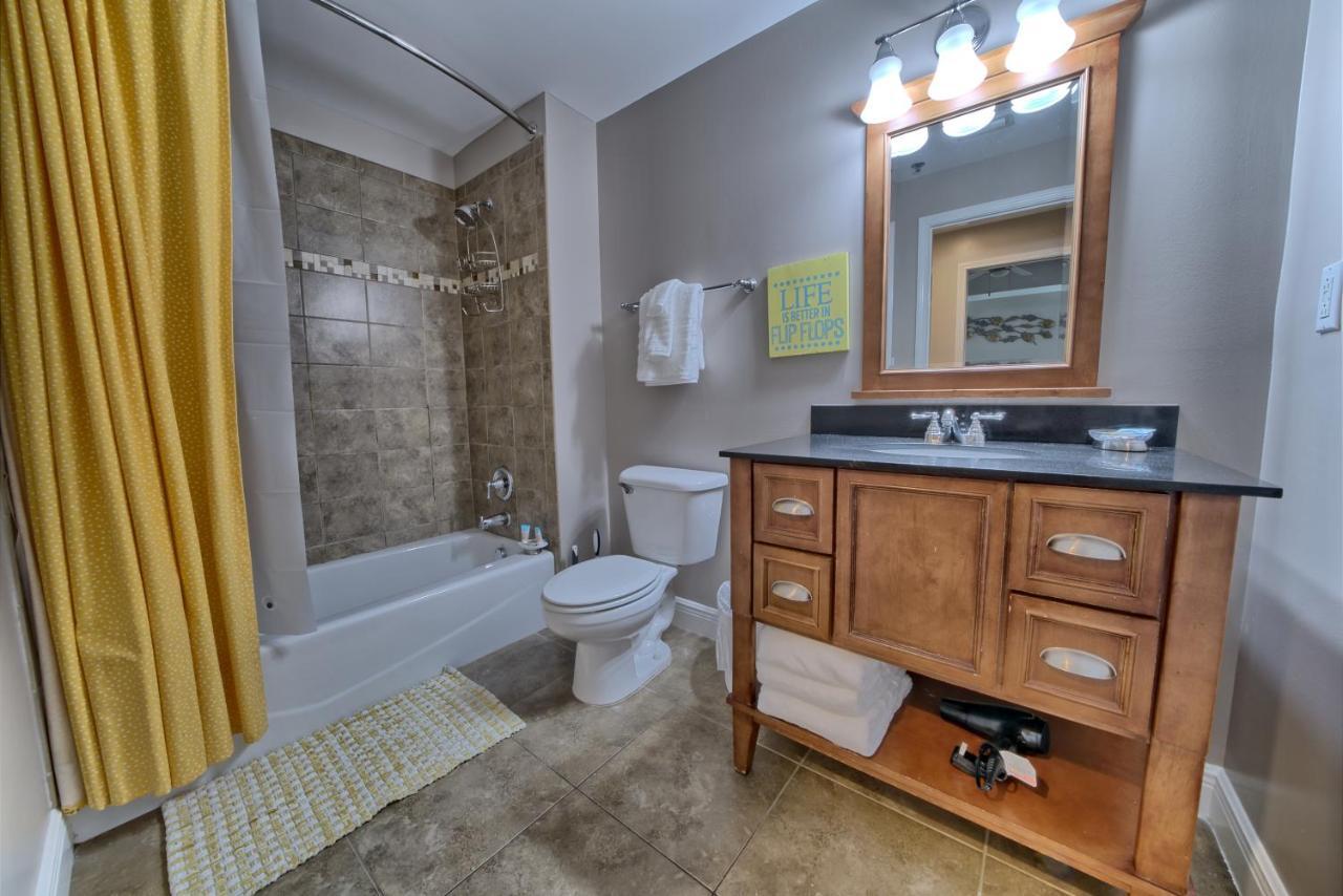 Sterling Breeze - Cozy Beachfront One Bedroom Panama City Beach