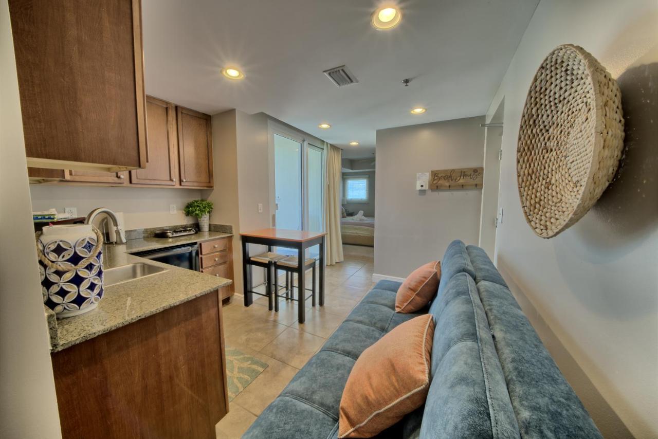 Sterling Breeze - Cozy Beachfront One Bedroom * Panama City Beach